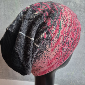 Czapka wrzosowo-szara rękodzieło