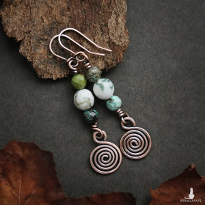 Kolczyki miedziane etniczne wire wrapping z turkusem i agatem mszystym