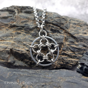 Wisiorek chainmaille - czysty metal