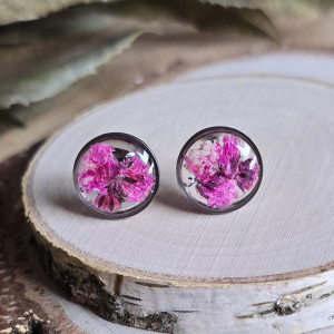 Srebrne kolczyki z kwiatami wkręty sztyfty z żywicy żywica epoksydowa z suszonymi prawdziwymi kwiatami różowe