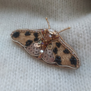 Wyjątkowa broszka ĆMA panterka