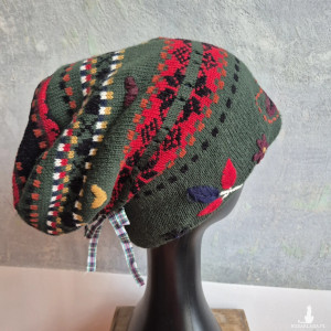 Czapka damska wełniana we wzory