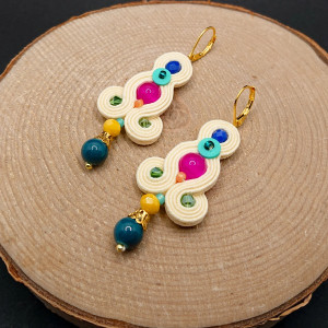 Waniliowo-kolorowe kolczyki sutasz