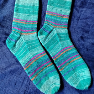 skarpety zrobione na drutach