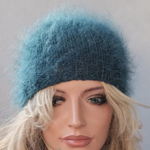 Ciepła moherowa w kolorze ciemnej zieleni