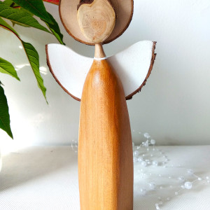 Anioł bukowy - prezent pod choinkę.