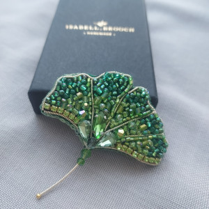 Unikatowa broszka LIŚĆ MIŁORZĘBU