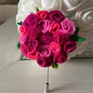 Bukiecik róż z filcu