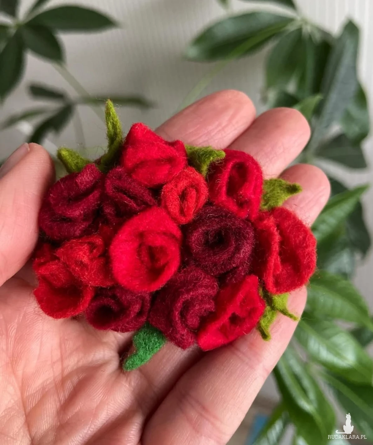 Bukiecik róż z filcu