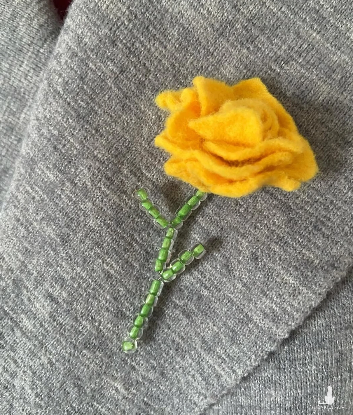 Kwiat z filcu