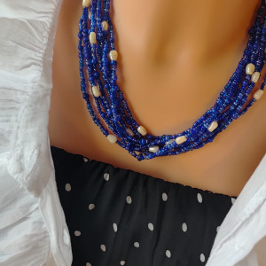 Naszyjnik Perła Gnieciona Granatowe Korale