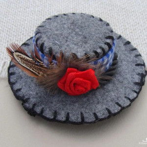 Mini kapelusik filcowy