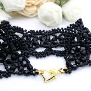 koronkowa bransoletka z czarnym kwarcem