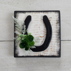 Dekoracja podkowa na desce