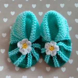 Kapcie robione na drutach bamboszki turkusowe