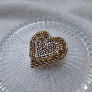 Broszka SERCE w SERCU złoto-szampańskie