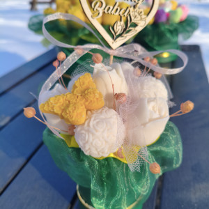 Box z naturalnych świec sojowych na Dzień Babci