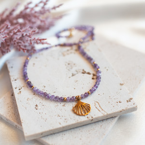 Naszyjnik ametyst z muszelką