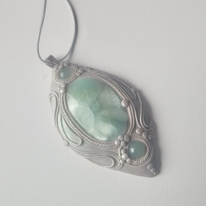 Magiczny amulet/naszyjnik z hemimorfitem i dwoma awenturynami