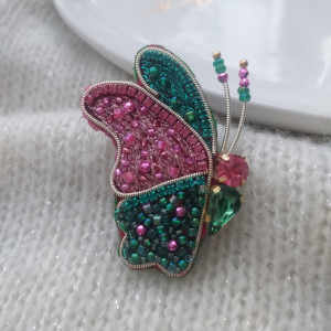 Wiosenna broszka MOTYL