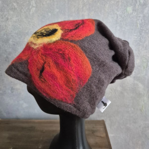 Czapka welniana kolor  brazowy