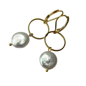 Perłowe kolczyki ze złoconymi okręgami c1324