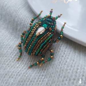 Unikatowa broszka ŻUCZEK