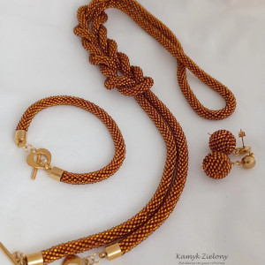 Komplet w bursztynowym kolorze - wykończenia ze stali szlachetnej