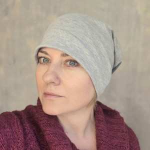 Czapka szara damska