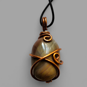 Wisiorek "Szept Oceanów" z jaspisu morskiego i miedzi