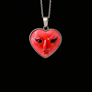 Naszyjnik w kształcie serca