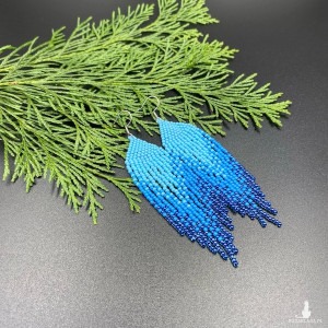 Długie wiszące kolczyki z frędzlami z koralików niebieskie #1047