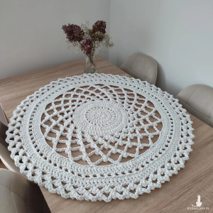 Serweta szydełkowa ze sznurka bawełnianego 90cm