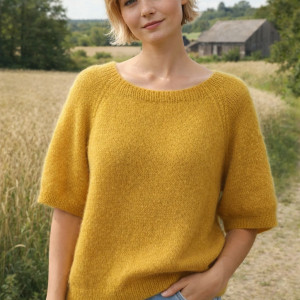 Moherowy sweterek z krótkim rękawkiem - miodowy kolor