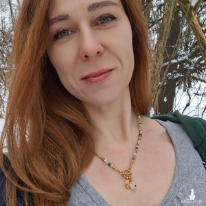 LIST OD LEŚNYCH ELFÓW - naszyjnik złocony z szyszką