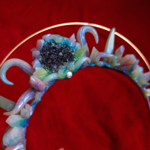 kryształowa opaska  na głowę z ametystem i agatami. Recznie rzezbiona, fantasy, magic,