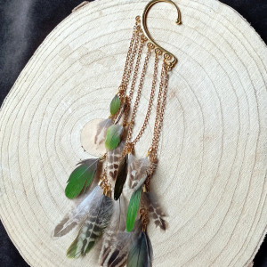 Nausznica zausznica z piór boho hippie pióra brązowe zielone złote łańcuszki
