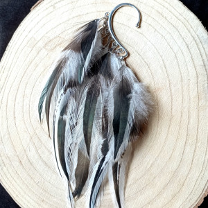 Nausznica zausznica z piór boho hippie pióra naturalne czarno białe