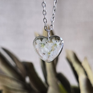 Srebrna zawieszka srebrny wisiorek kwiat naszyjnik żywica z żywicy kwiaty z kwiatami serce serduszko niezapominajki kwiatowy niezapominajki białe