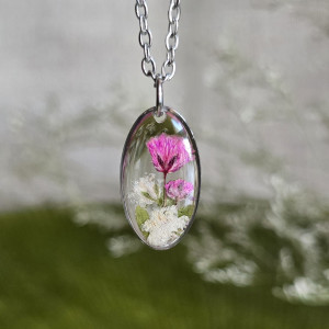 Srebrna zawieszka srebrny wisiorek naszyjnik żywica z żywicy kwiaty z kwiatami jajowata retro naturalna dziewczęca kobieca gipsówka