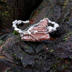 Elegancka bransoleta z czerwonym awenturynem, regulowana, niepowtarzalny egzemplarz