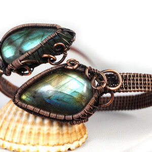 Labradoryt i miedź, Miedziana bransoletka z labradorytami, ręcznie wykonana, prezent dla niej prezent dla mamy, prezent urodzinowy biżuteria