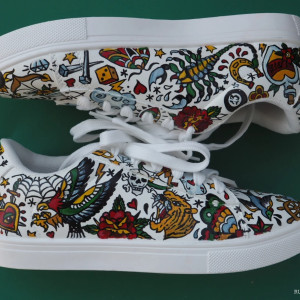 Ręcznie malowane sneakersy TATTOO retro