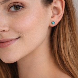 Mini turkusowe kolczyki wkrętki