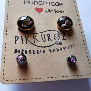 Zestaw kolczyków z kwiatami