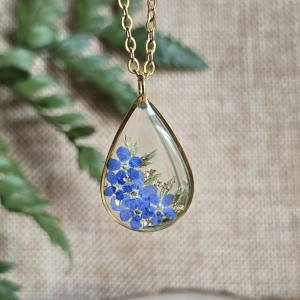 Złota zawieszka złoty wisiorek kwiat naszyjnik żywica z żywicy kwiaty łezka łza niezapominajki