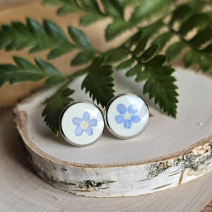 Srebrne kolczyki wkręty sztyfty żywica z żywicy kwiaty z kwiatami suszone prawdziwe kwiaty retro vintage kobiece na prezent delikatne niebieskie niezapominajki niezapominajkami