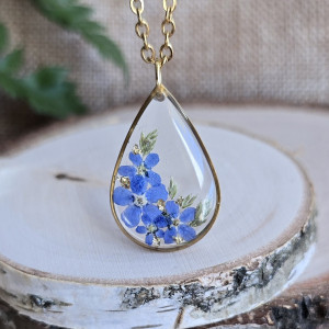 Złota zawieszka złoty wisiorek kwiat naszyjnik żywica z żywicy kwiaty łezka łza niezapominajka niezapominajki