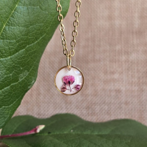 Zawieszka z kwiatami różowymi