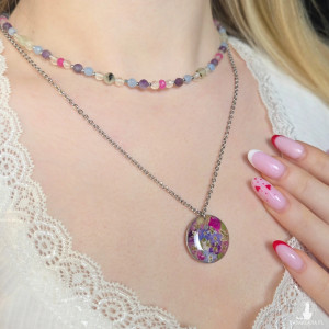 Naszyjnik z kwiatami w żywicy i kamieniami półszlachetnymi - akwamaryn, cytryn, ametyst, frenit